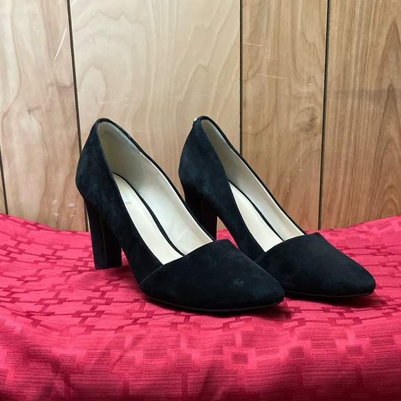 ❤️‍🔥 Cole Haan Kenzie Pump in Black Suede - Picture 4 of 11